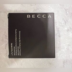 BECCA pressed highlighter moonstone brand new